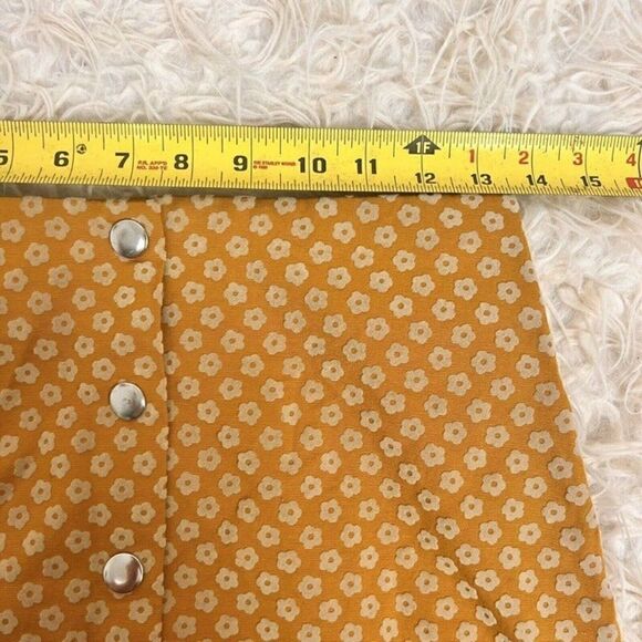 & Other Stories Women's A-Line Yellow Retro Flower Mini Skirt Button Front Sz 4 - Picture 7 of 11
